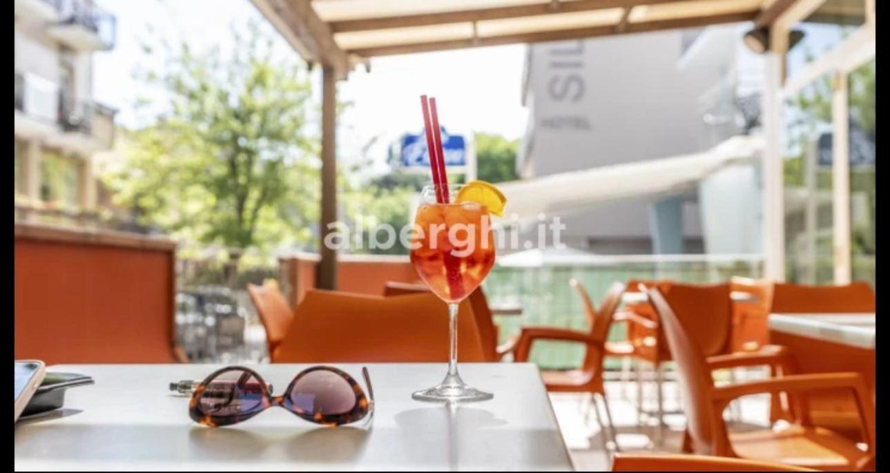 Hotel Sport Rimini Ngoại thất bức ảnh